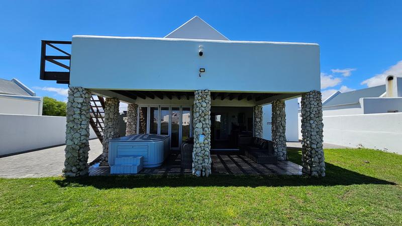 3 Bedroom Property for Sale in Dwarskersbos Western Cape